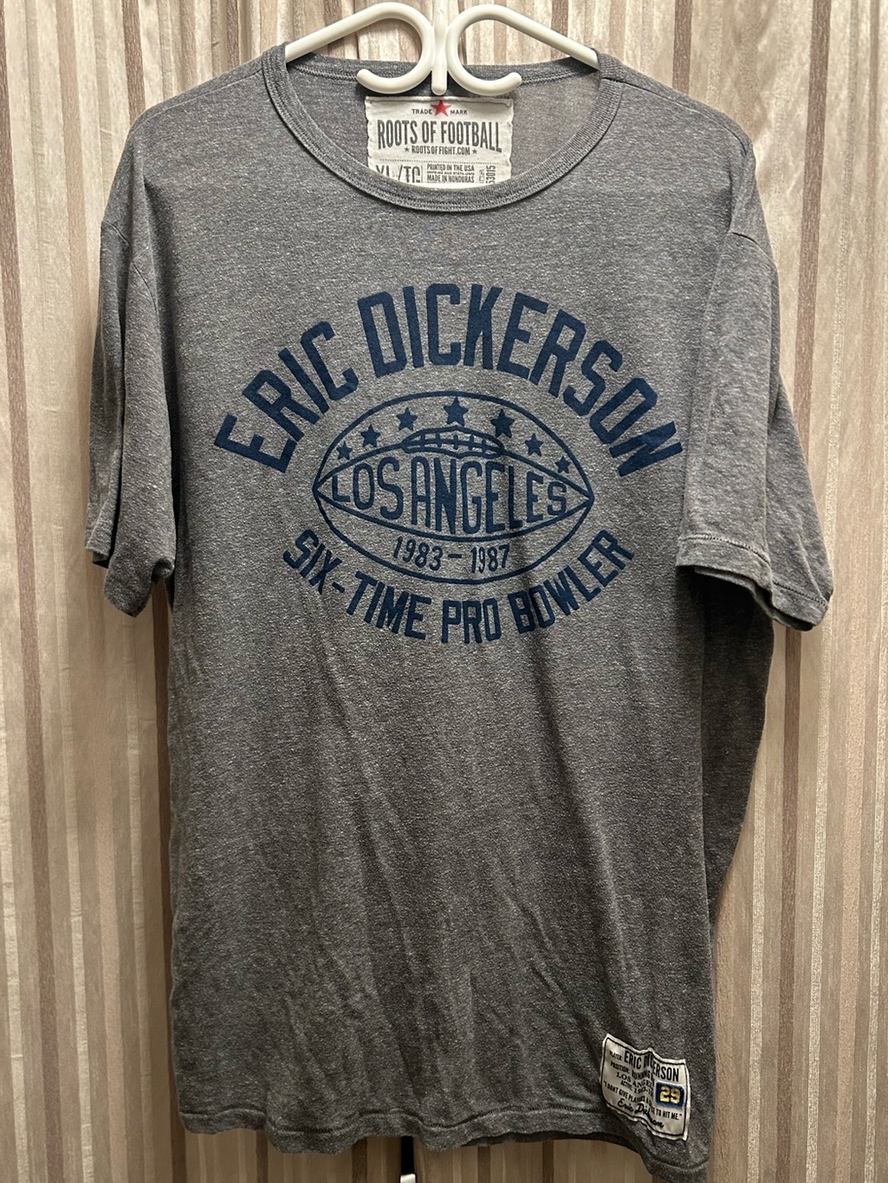 Roots of Fight Men’s Eric Dickerson Los Angeles Gray Graphic T-Shirt, Size XL